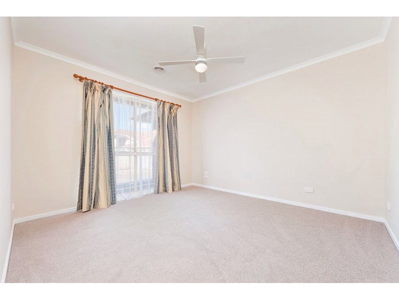 21 Cashmore Place, Roxburgh Park VIC 3064