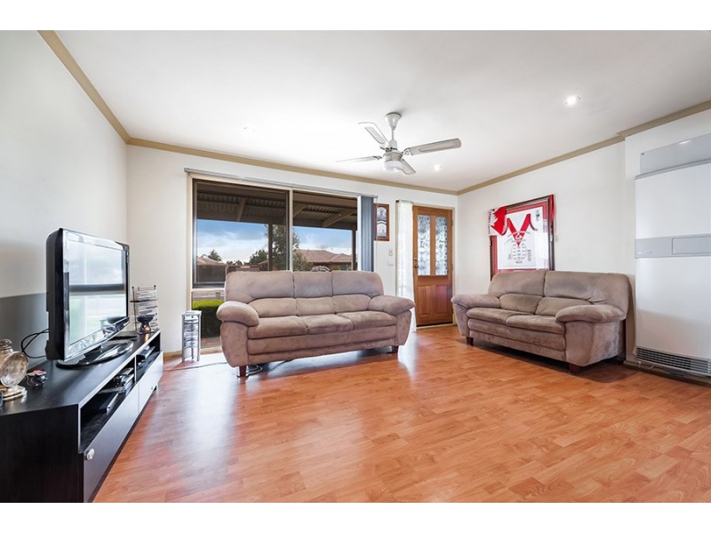 12 Silverton Court, Craigieburn VIC 3064