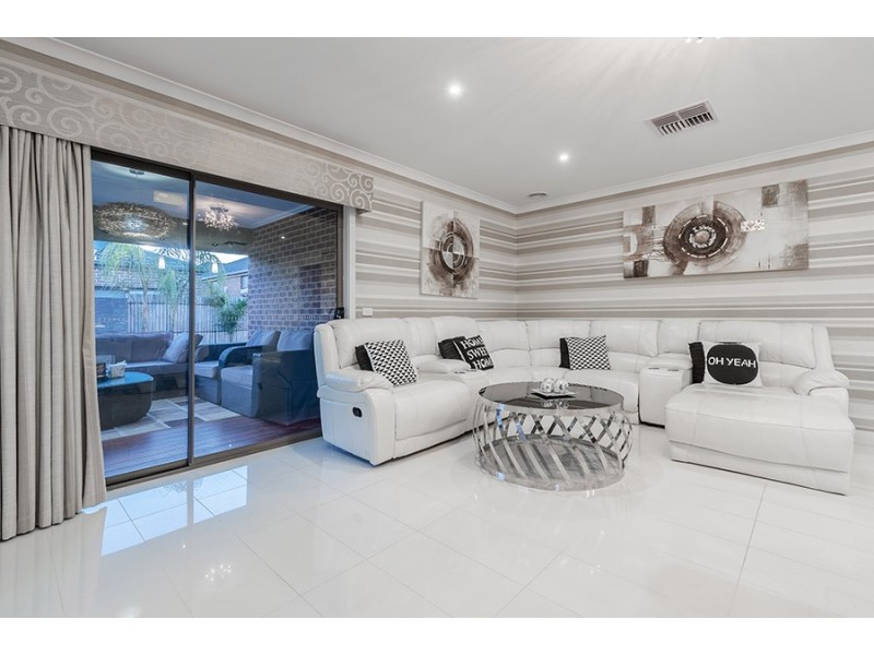 32 Serenity Way, Craigieburn VIC 3064