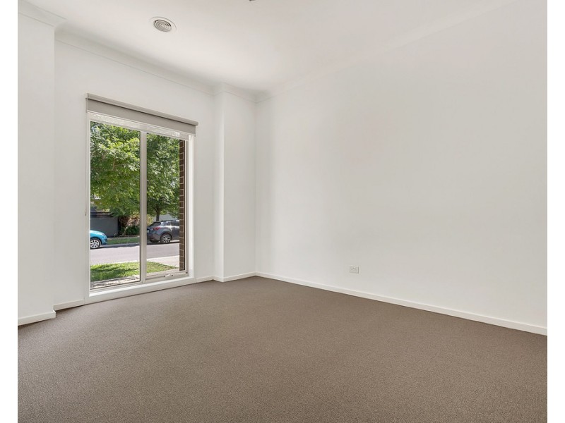 30 Ebony Circuit, Craigieburn VIC 3064