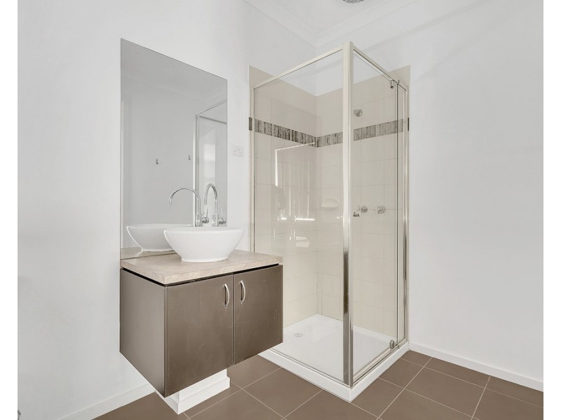 30 Ebony Circuit, Craigieburn VIC 3064