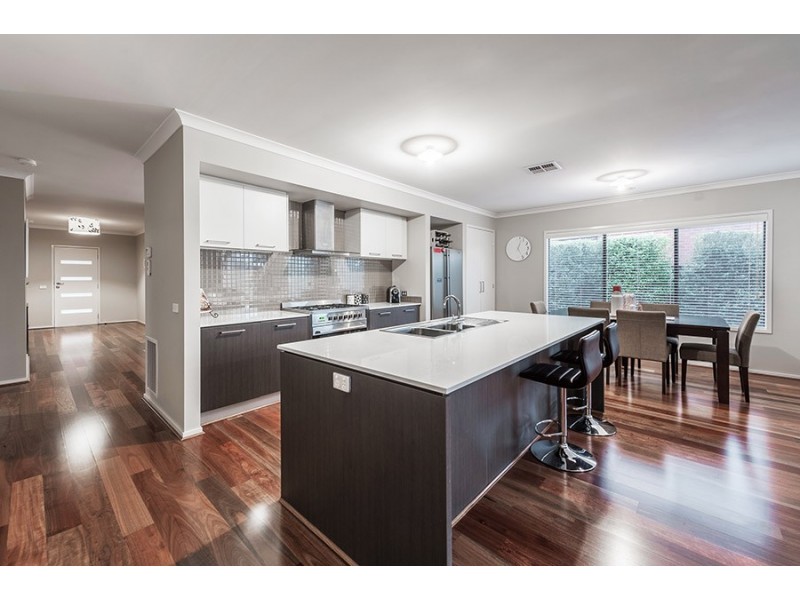 8 Northcroft Street, Craigieburn VIC 3064