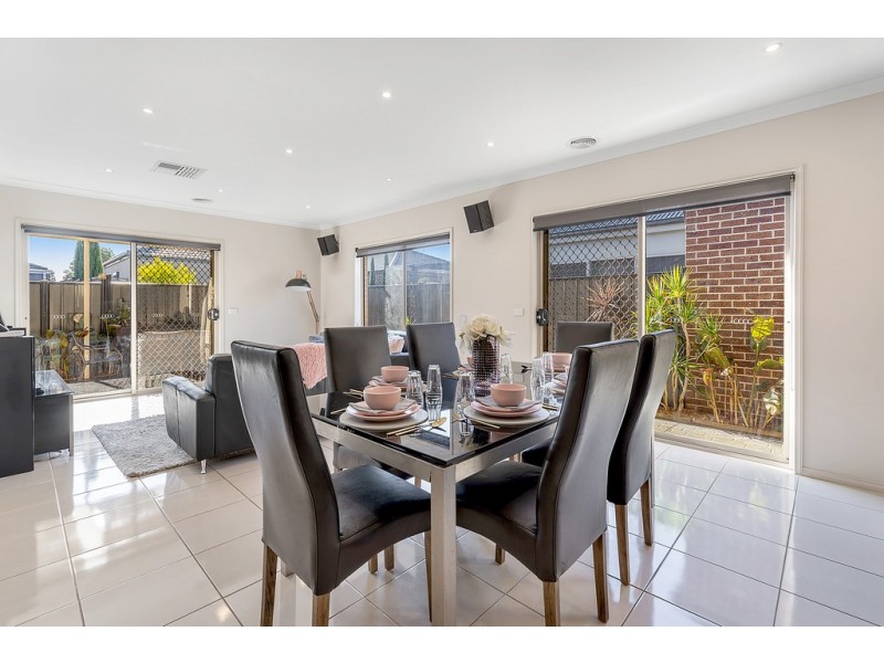 20 Black Wattle Road, Craigieburn VIC 3064