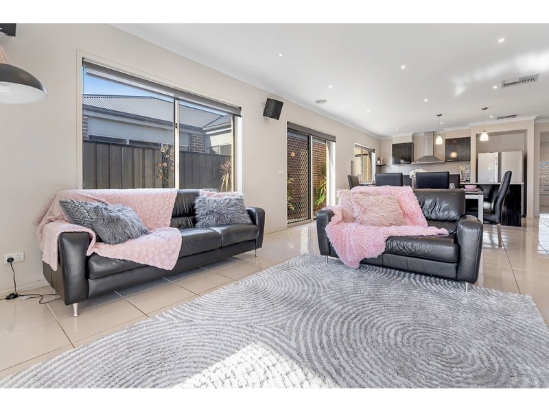 20 Black Wattle Road, Craigieburn VIC 3064