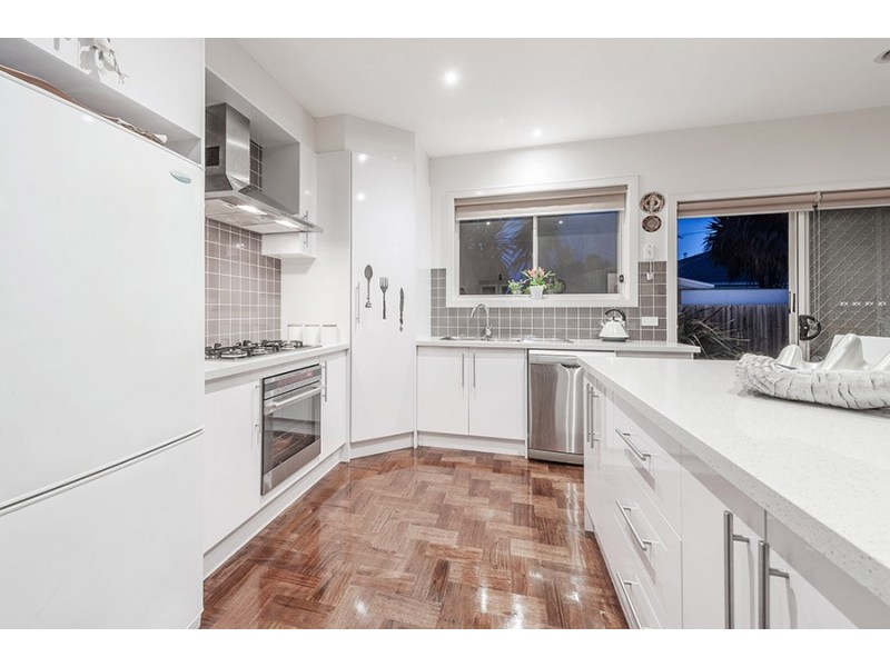 27 Statesman Avenue, Roxburgh Park VIC 3064