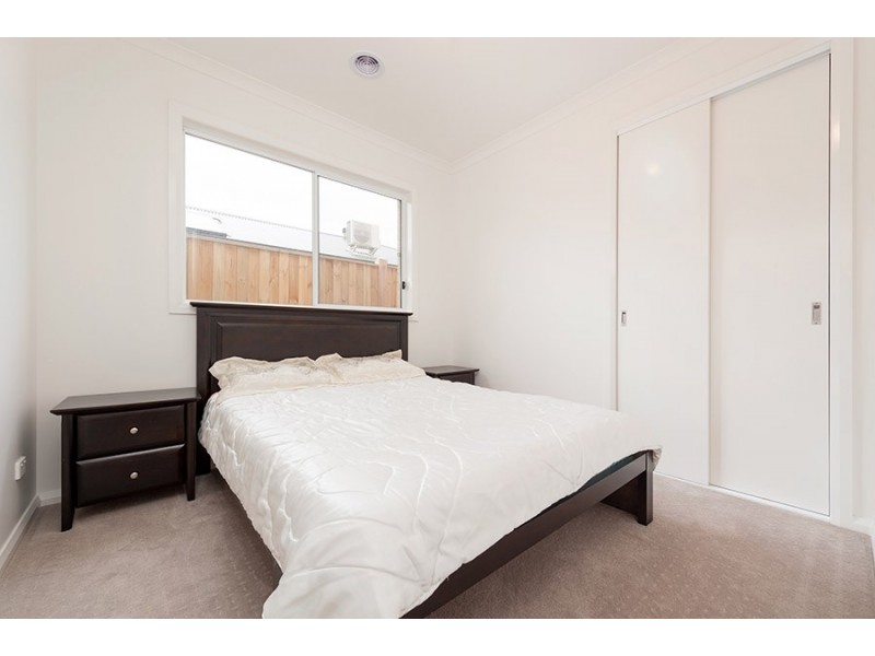 30 Hollington Drive, Mickleham VIC 3064