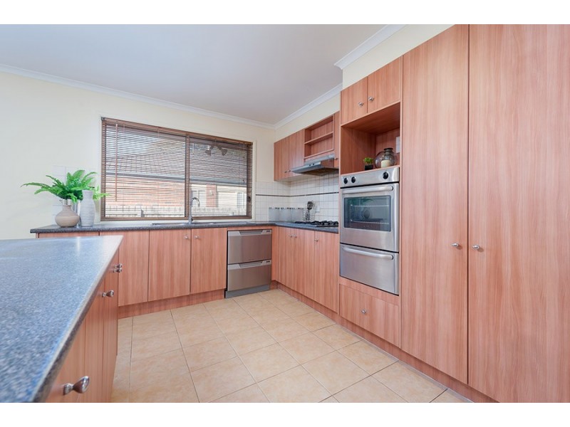 76 Sandover Drive, Roxburgh Park VIC 3064