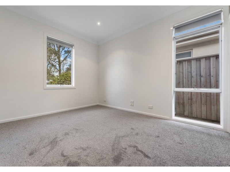 7 Crestview Close, Roxburgh Park VIC 3064