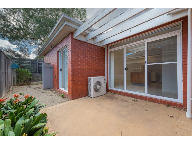7 Crestview Close, Roxburgh Park VIC 3064