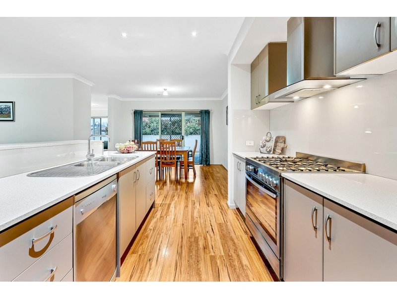 9 Burrora Way, Craigieburn VIC 3064
