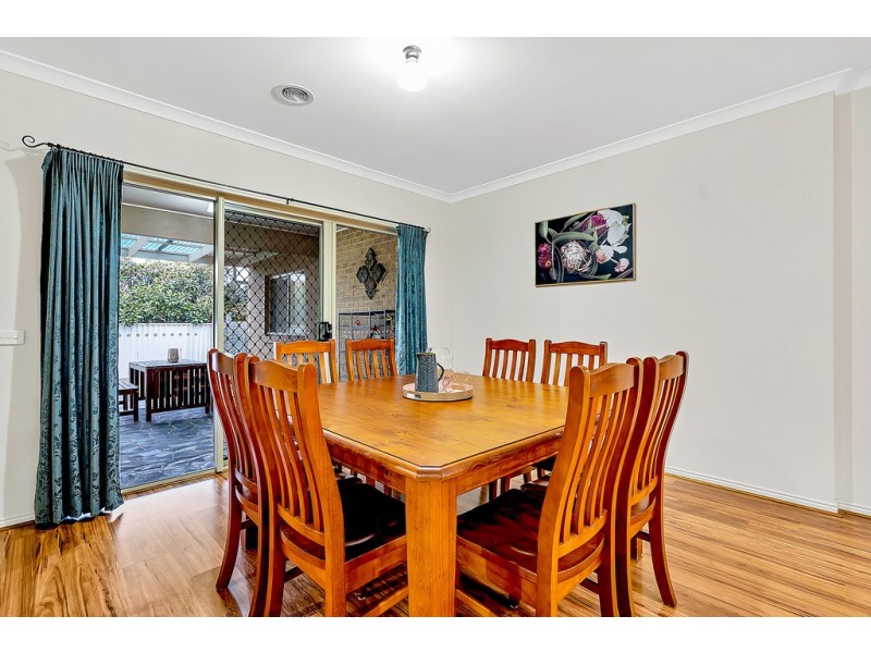 9 Burrora Way, Craigieburn VIC 3064