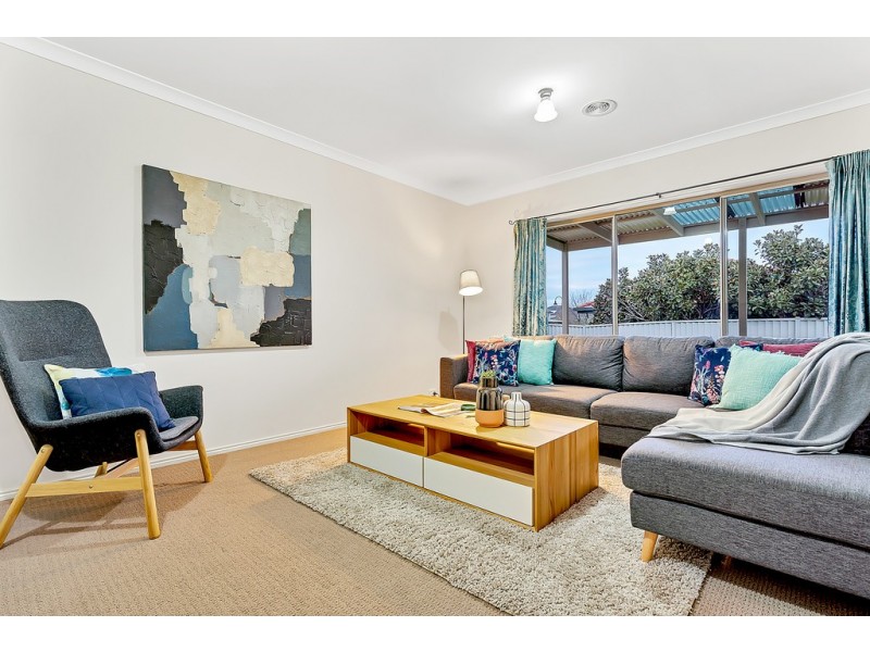 9 Burrora Way, Craigieburn VIC 3064
