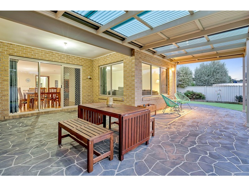 9 Burrora Way, Craigieburn VIC 3064