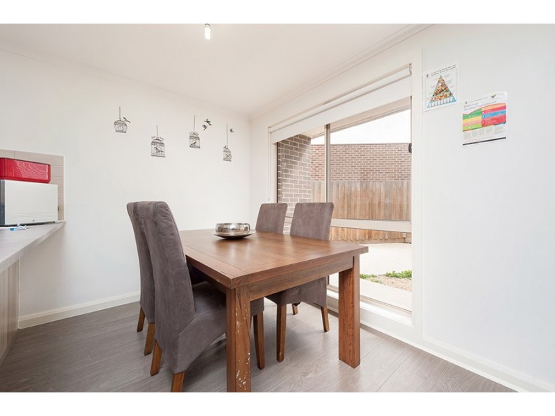 34 Windrock Avenue, Craigieburn VIC 3064