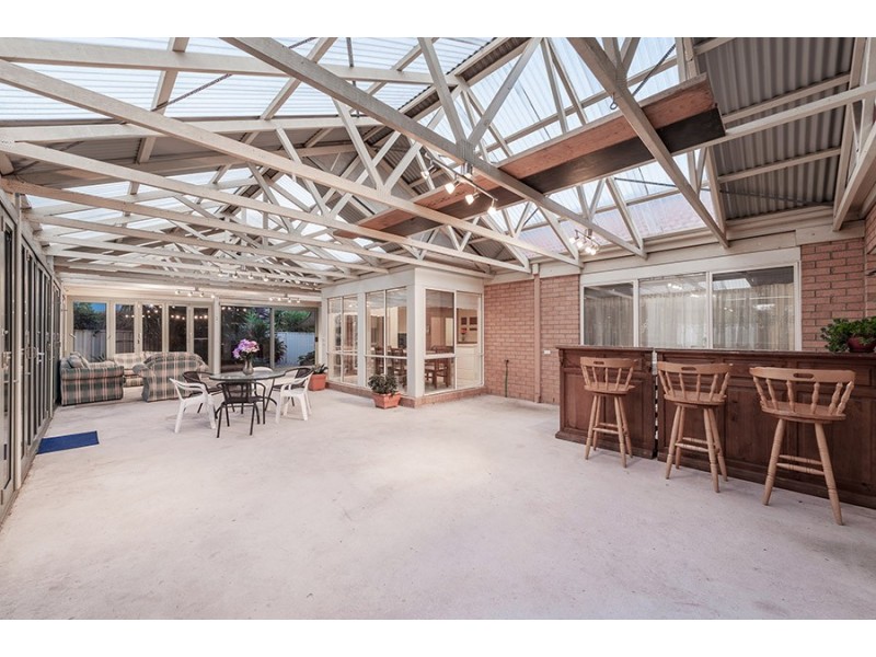 14 Elmwood Place, Craigieburn VIC 3064