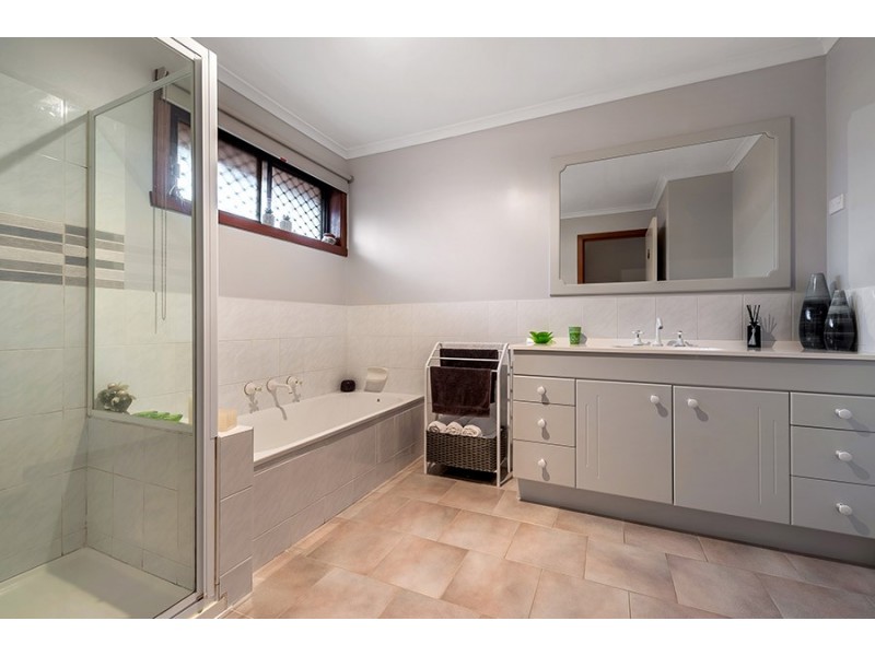 25 Alma Street, Craigieburn VIC 3064