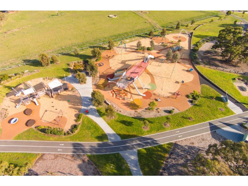 26 Fletcher Road, Craigieburn VIC 3064