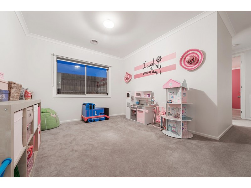 5 Leveque Loop, Craigieburn VIC 3064