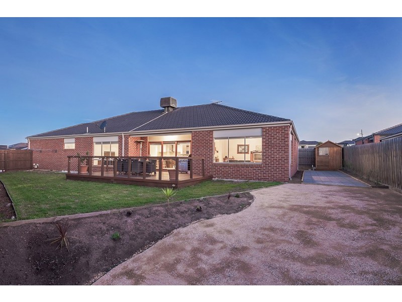 5 Leveque Loop, Craigieburn VIC 3064