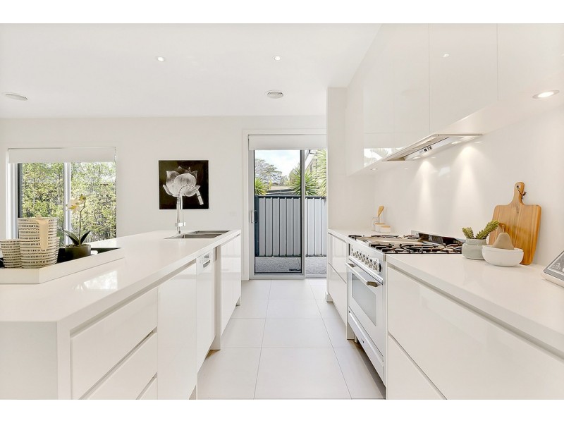 9 Grove Road, Craigieburn VIC 3064