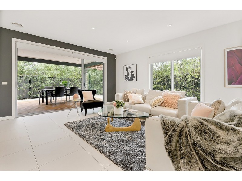 9 Grove Road, Craigieburn VIC 3064