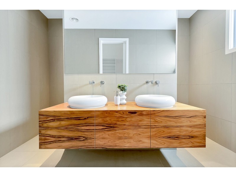 9 Grove Road, Craigieburn VIC 3064