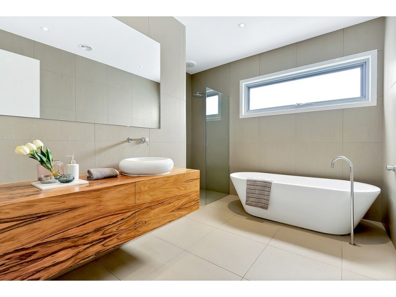 9 Grove Road, Craigieburn VIC 3064