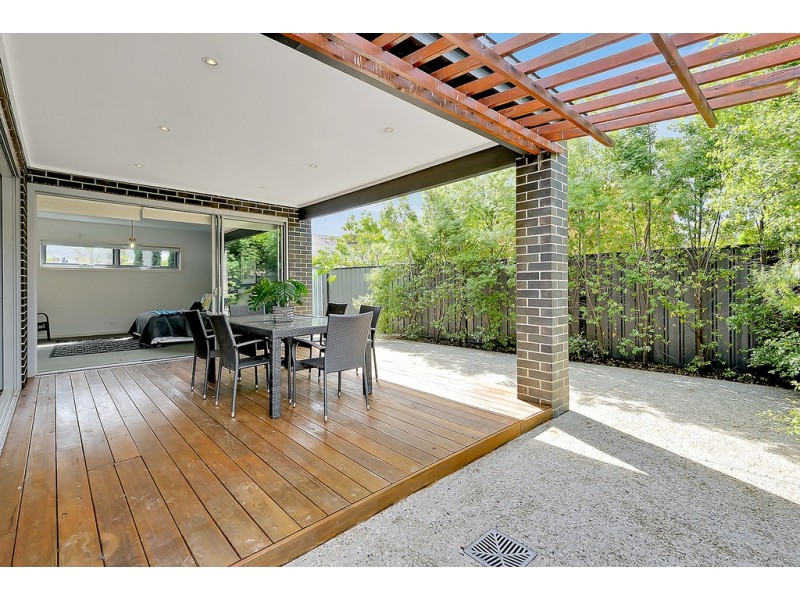 9 Grove Road, Craigieburn VIC 3064