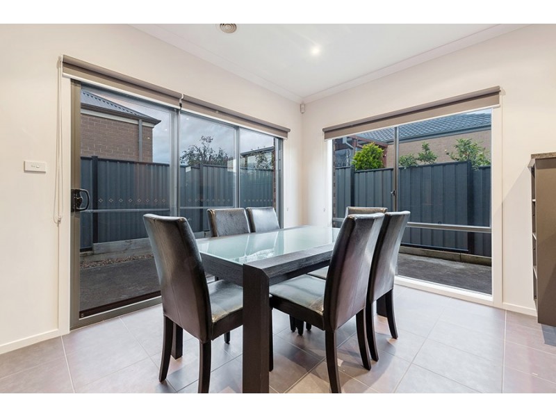 56 Ardsley Circuit, Craigieburn VIC 3064