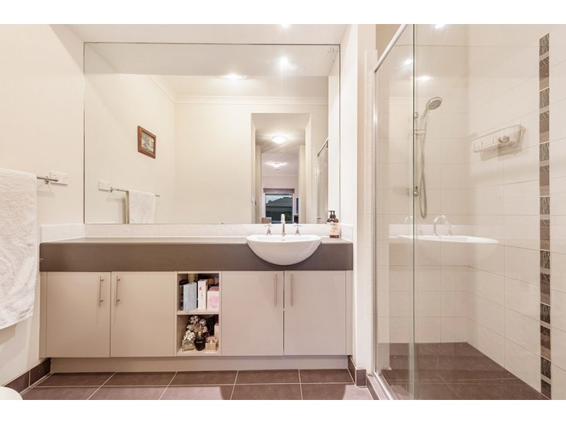 56 Ardsley Circuit, Craigieburn VIC 3064