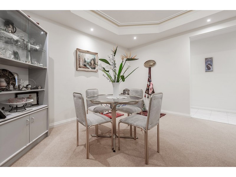 3 Alberton Avenue, Roxburgh Park VIC 3064