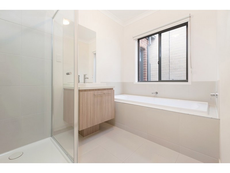 63 Natural Drive, Craigieburn VIC 3064