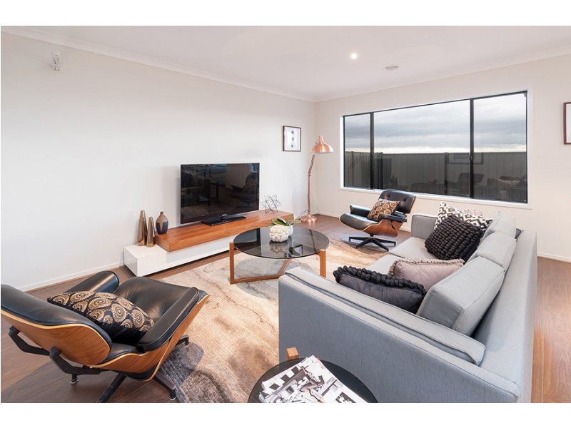 40 Scoria Circuit, Craigieburn VIC 3064