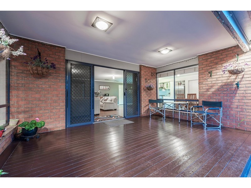 6 Long Island Circuit, Craigieburn VIC 3064