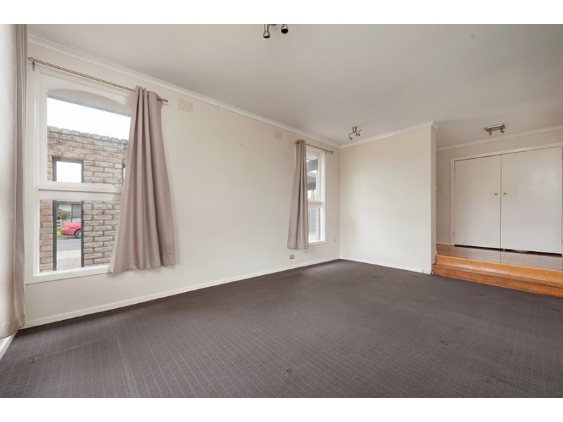 74 Wattleglen Street, Craigieburn VIC 3064