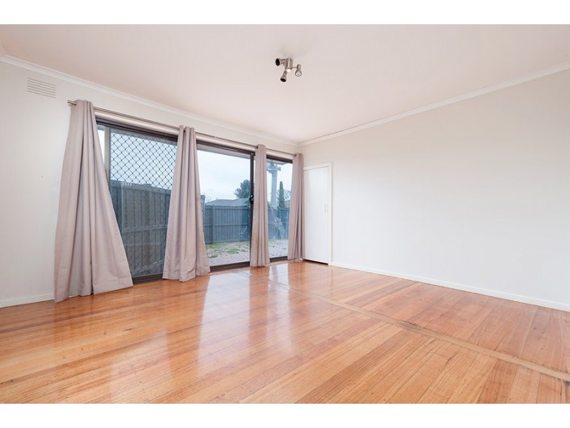 74 Wattleglen Street, Craigieburn VIC 3064