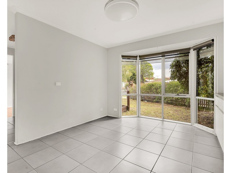 14 Pembroke Crescent, Craigieburn VIC 3064