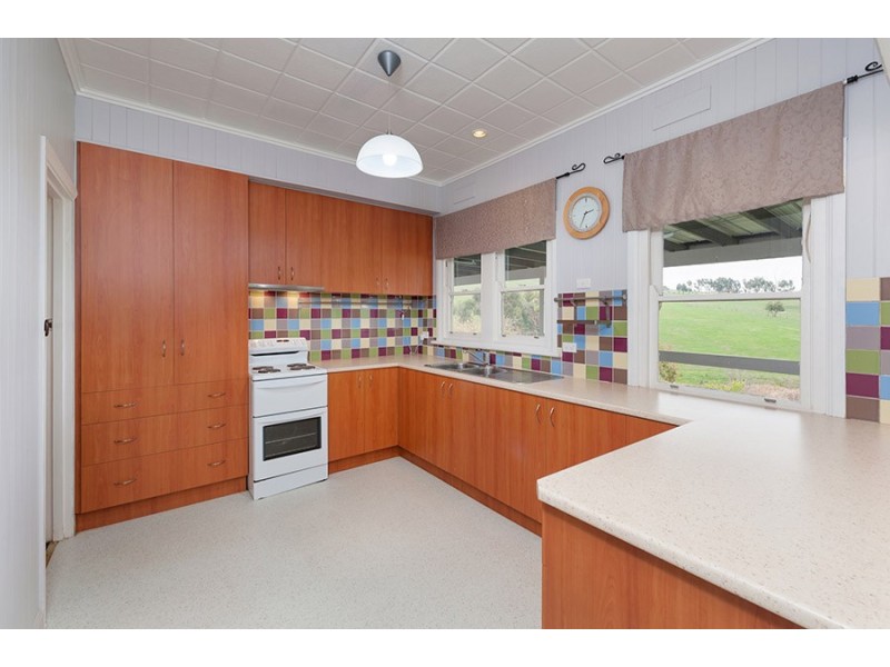 275 Stotts Road, Wandong VIC 3758