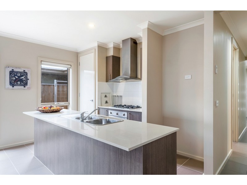 32 Atarhi Parade, Lalor VIC 3075