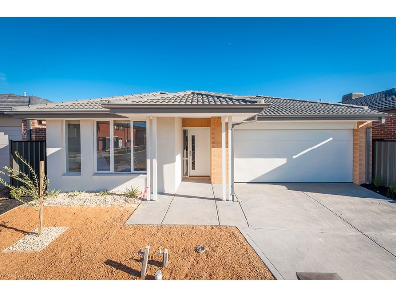 9 Bluebell Drive, Craigieburn VIC 3064