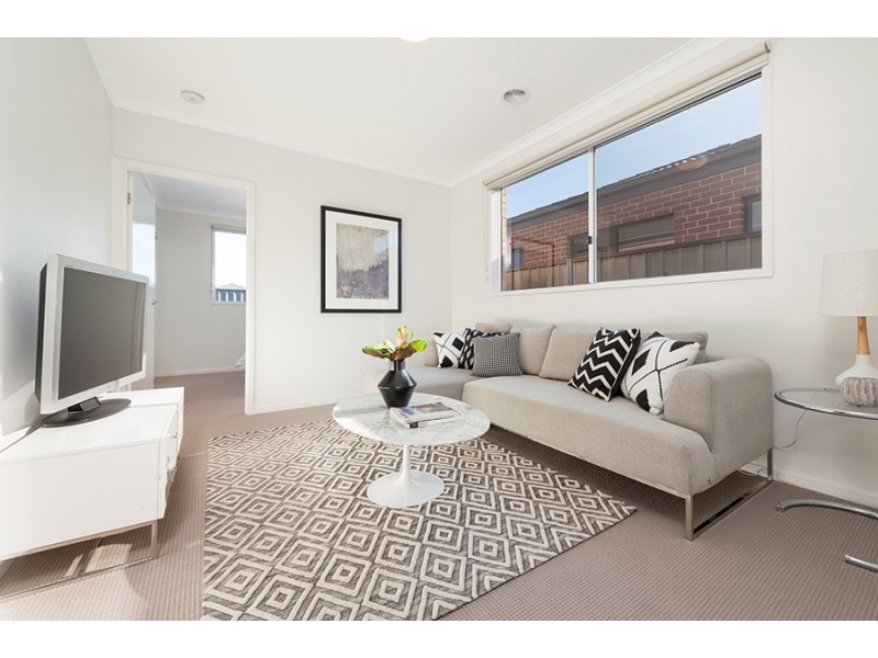 9 Bluebell Drive, Craigieburn VIC 3064