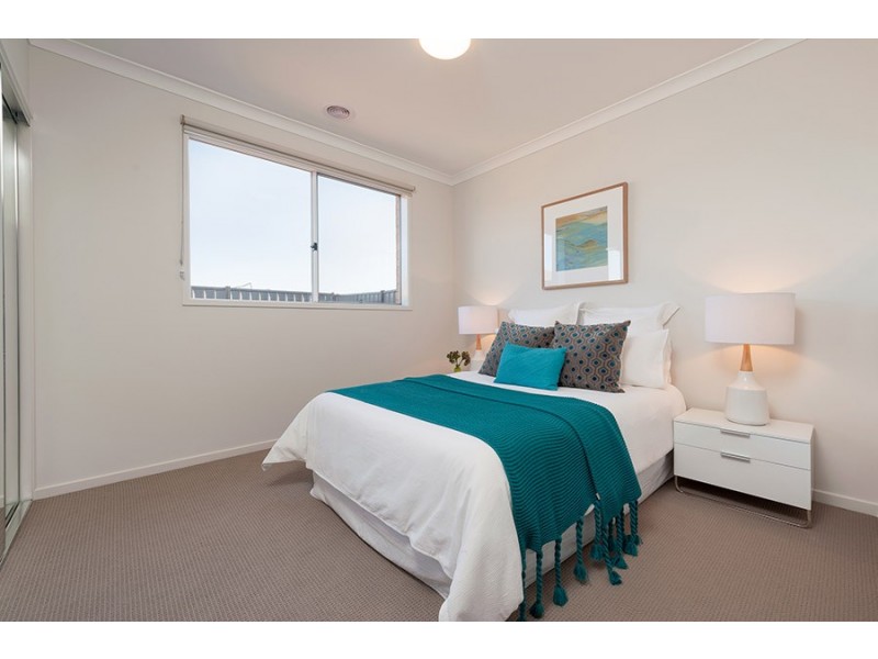 9 Bluebell Drive, Craigieburn VIC 3064