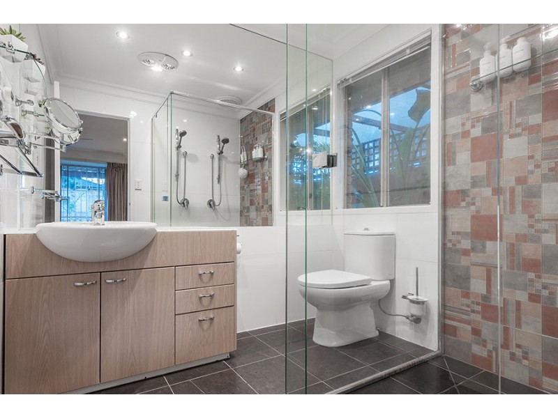 6 Swansea Court, Craigieburn VIC 3064