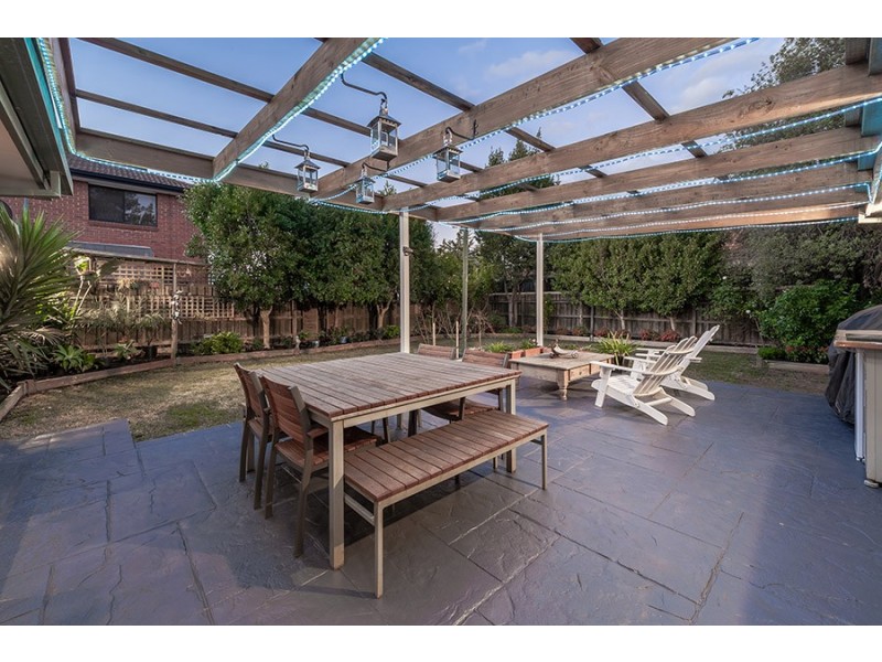 6 Swansea Court, Craigieburn VIC 3064