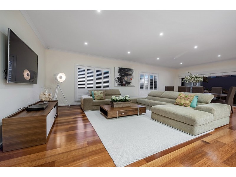 107 Golf View Drive, Craigieburn VIC 3064