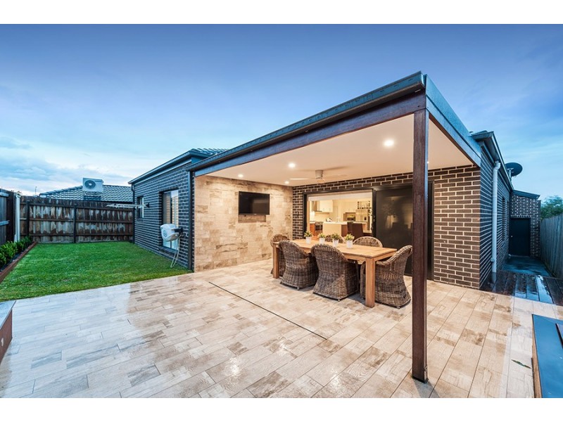 107 Golf View Drive, Craigieburn VIC 3064