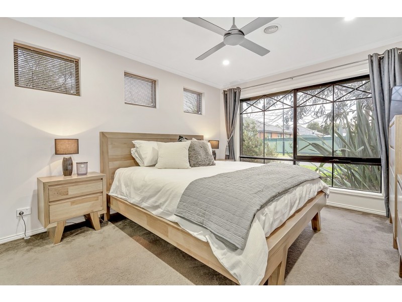 43 Hurlingham Way, Craigieburn VIC 3064