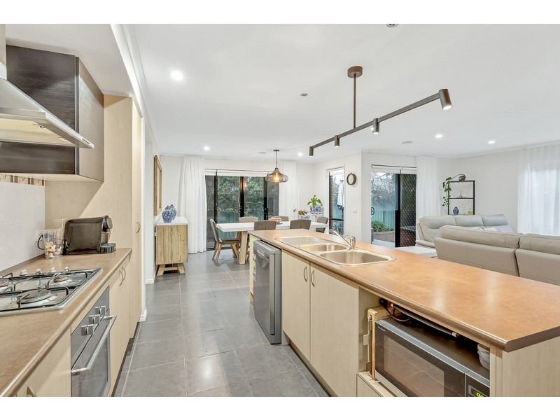 43 Hurlingham Way, Craigieburn VIC 3064