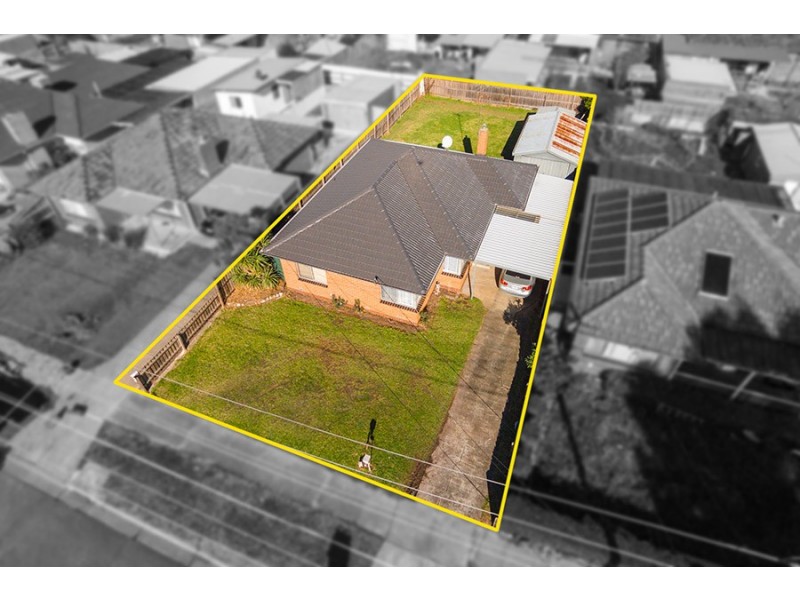 13 Chapman Avenue, Thomastown VIC 3074