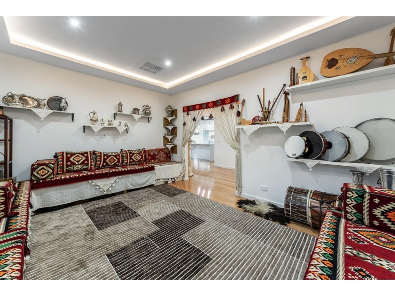 12 Brentwick Drive, Craigieburn VIC 3064